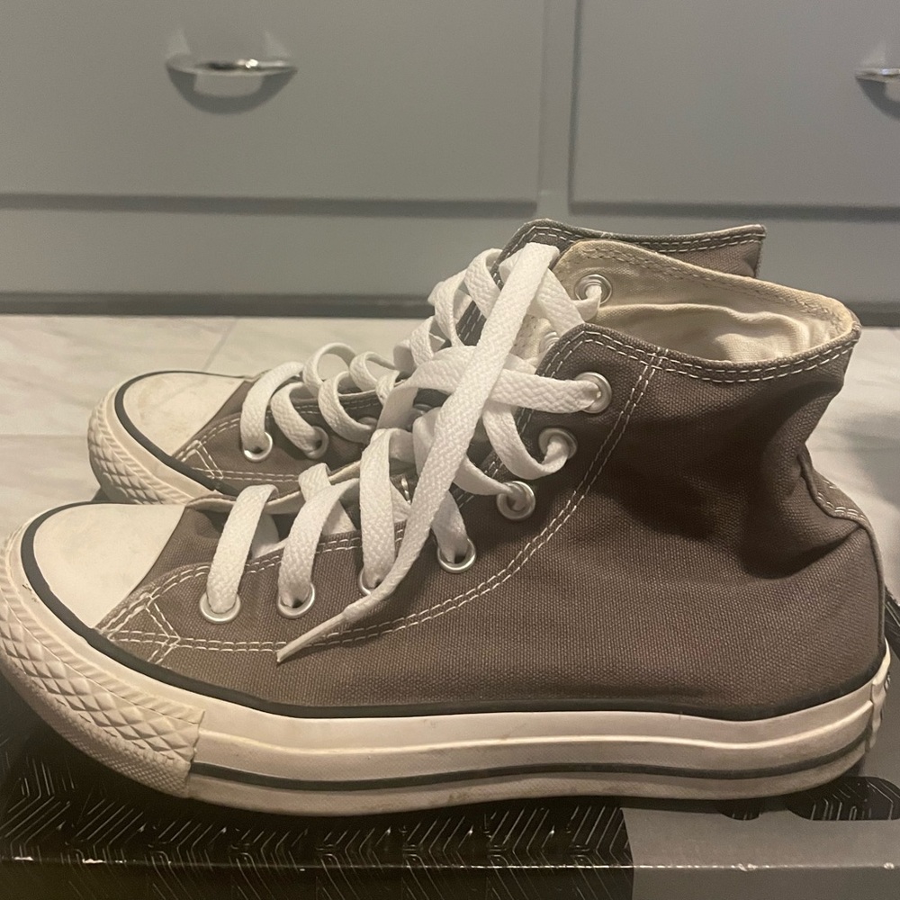 Converse Chuck Taylor Size 7